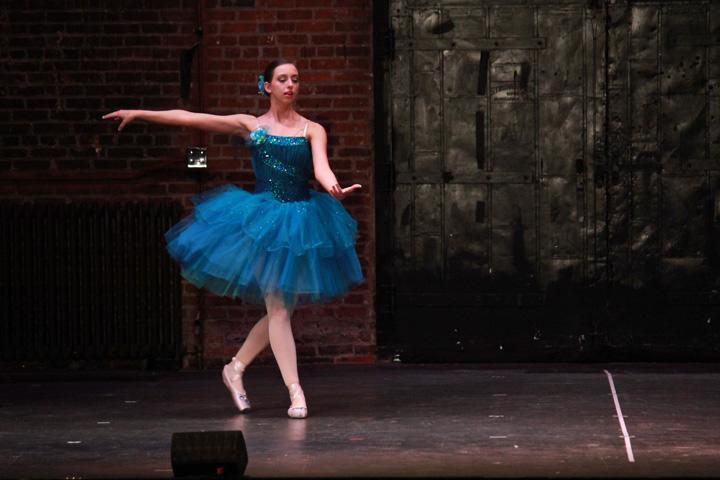 Junior Erica Whipple performs her pointe solo.